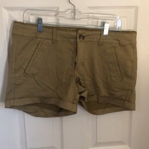 American eagle new with tags khaki shorts